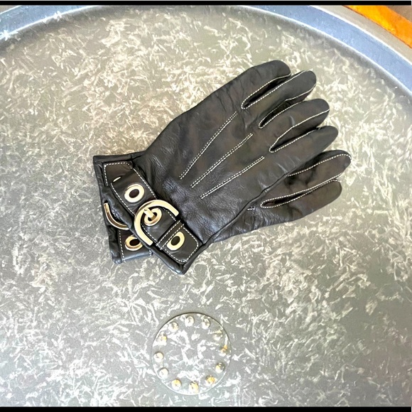 Coach leather gloves